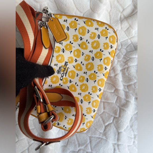 Coach Teri Shoulder Bag With Floral Print - Picture 9 of 16